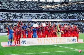 滕哈格：曼联球员难适应我的强硬作风，曾与多名球星发生冲突