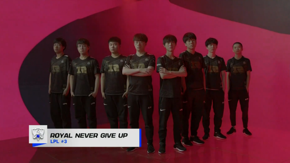 老鹰趁机取 老鹰趁机取