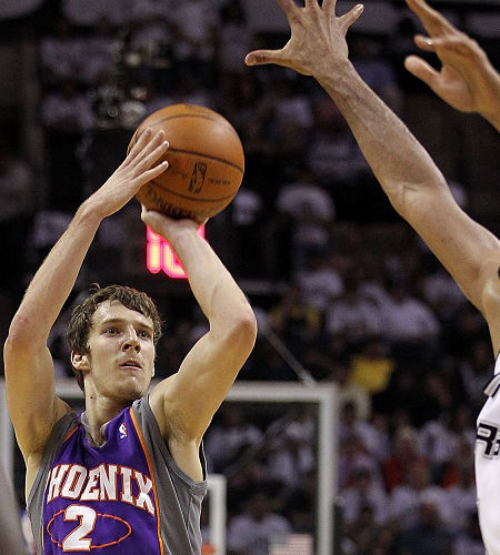 球队积极培 球队积极培